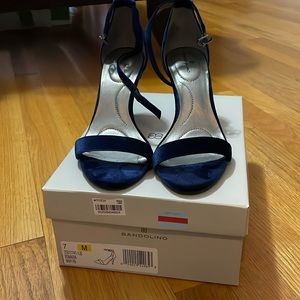 Women’s velvet ankle heel